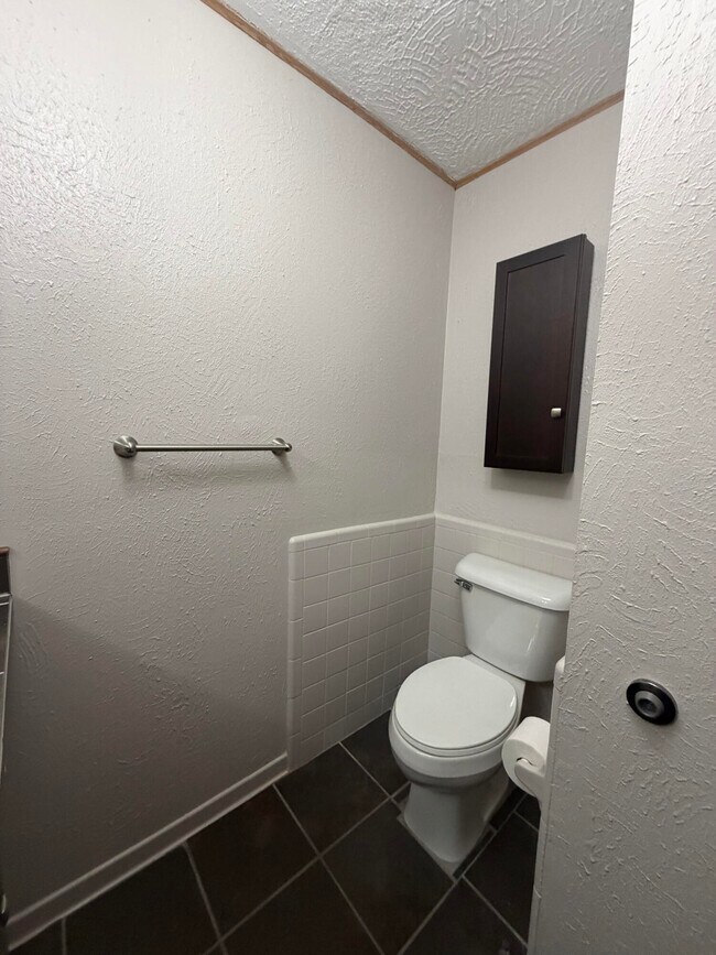 Building Photo - 3911 Fort St