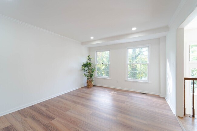 Building Photo - Fabulous Home in Aquia Harbor