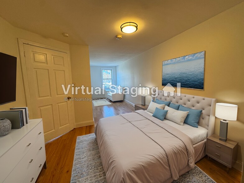 Building Photo - 205 D St