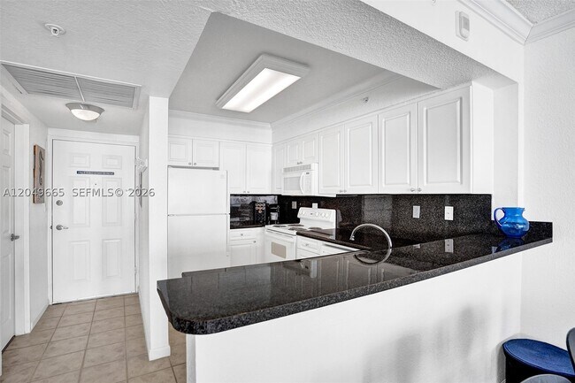 Building Photo - 2501 S Ocean Dr