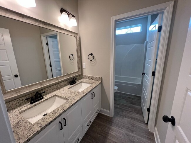 Building Photo - 228 Archer Rd