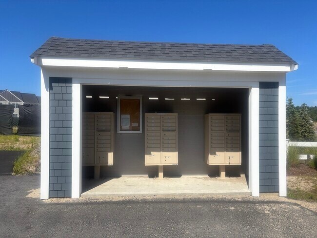 Building Photo - 40 Drum Dr