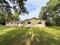Building Photo - 533 Lake Joy Rd
