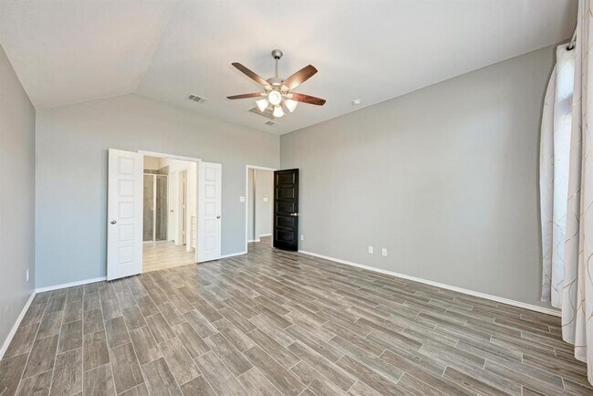 Building Photo - 12120 Mossygate Trl