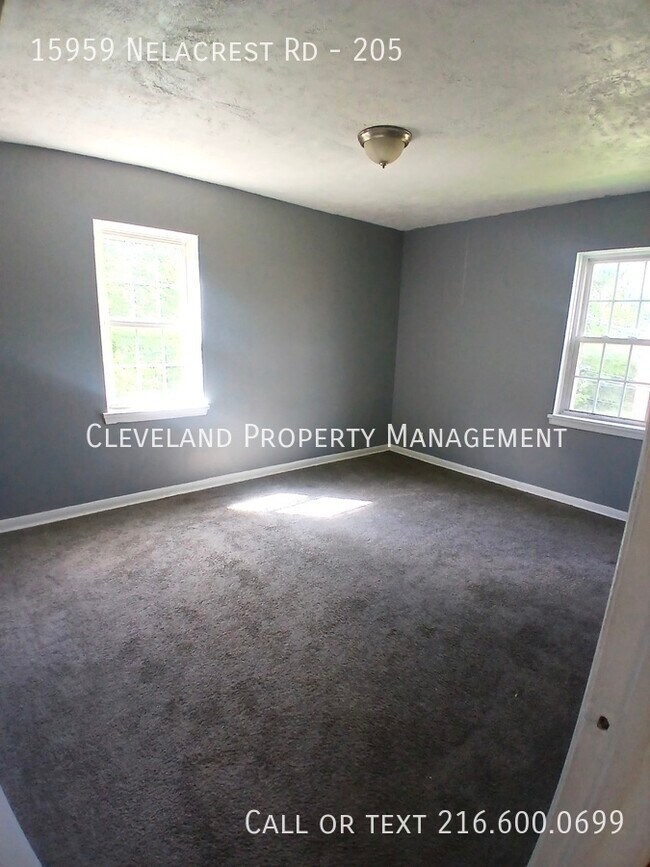 Building Photo - 15959 Nelacrest Rd