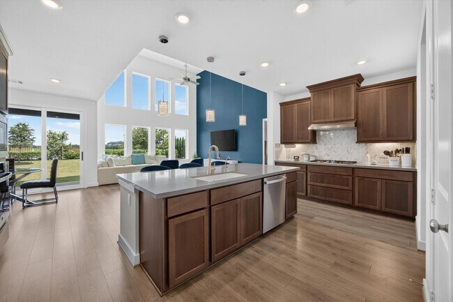Building Photo - 7410 Wildrye Mdw Ln