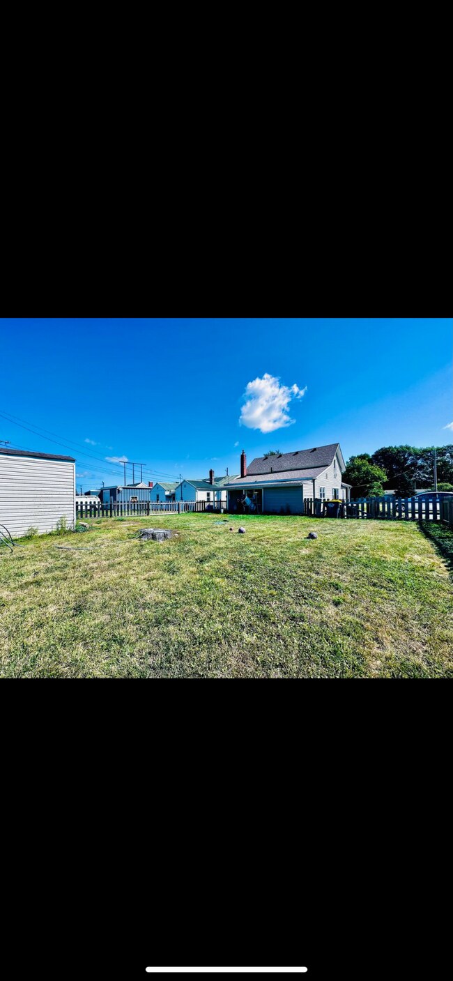 Building Photo - 1104 N Park Ave