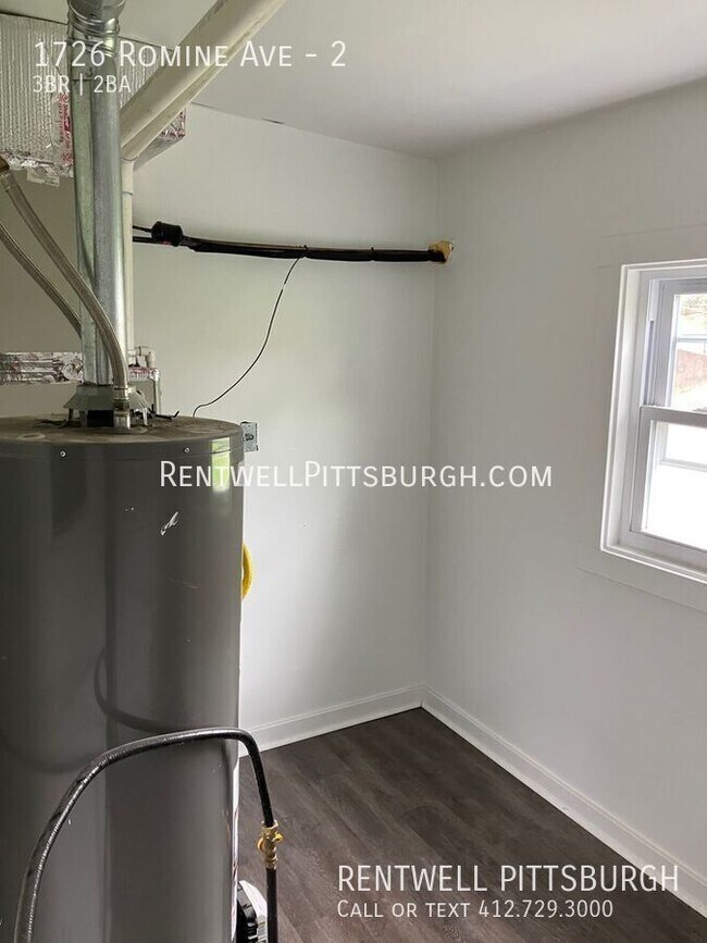 Building Photo - 1726 Romine Ave