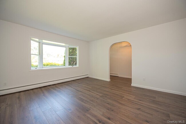 Building Photo - 22 Eastover Dr