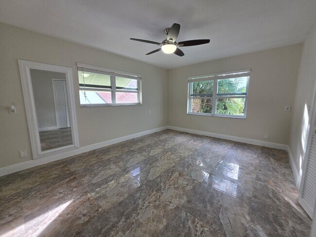 Building Photo - 111 Lake Ave