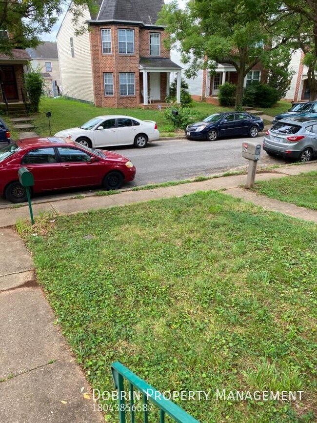 Building Photo - 1514 Kemper St