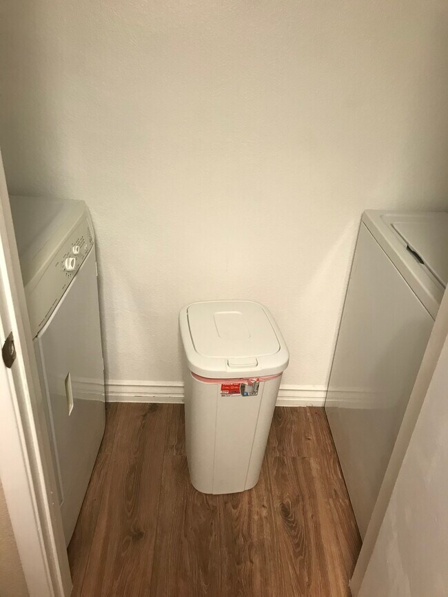 Building Photo - 2300 E Silverado Ranch Blvd