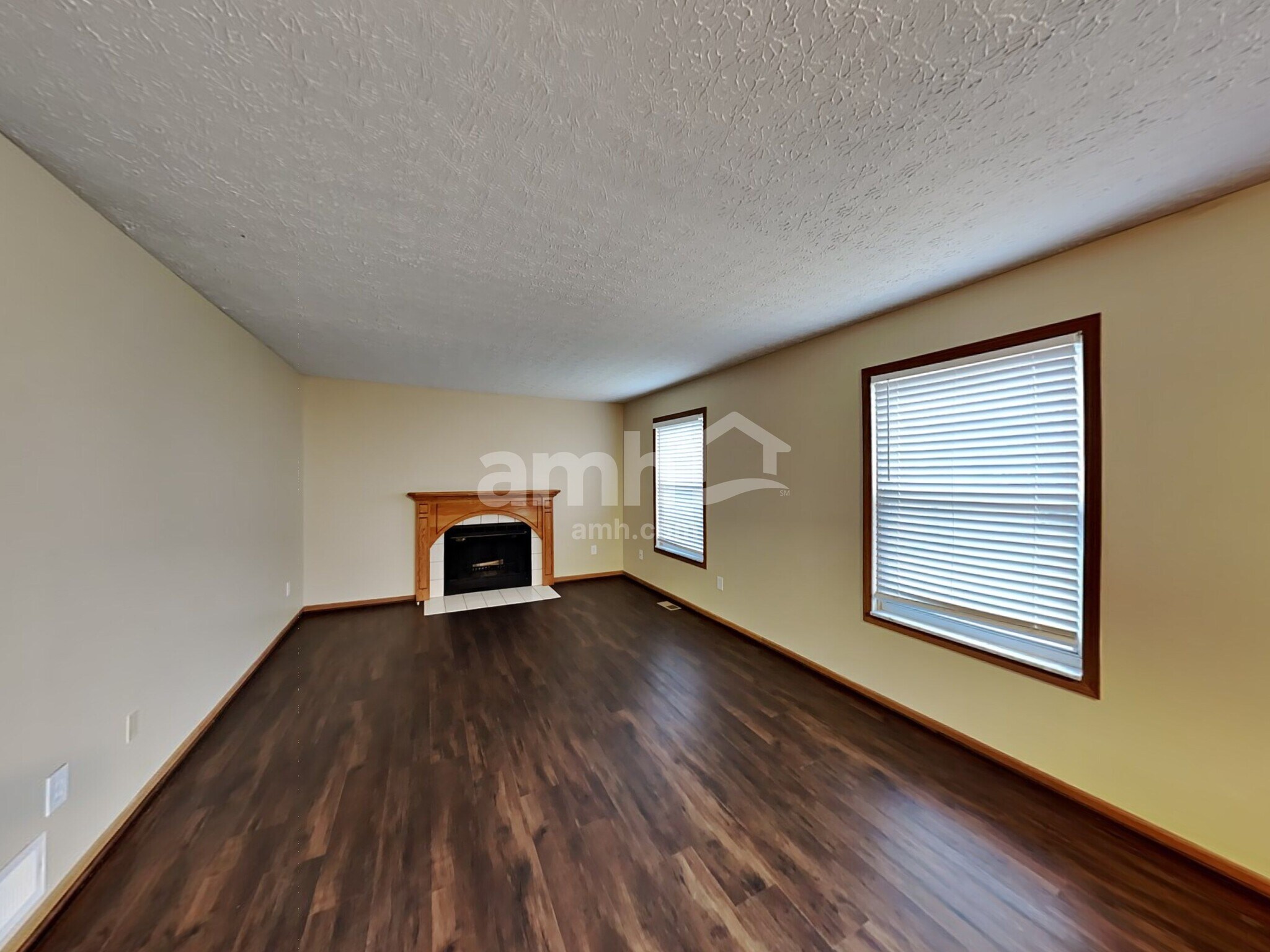 Building Photo - 3345 Trentshire Dr