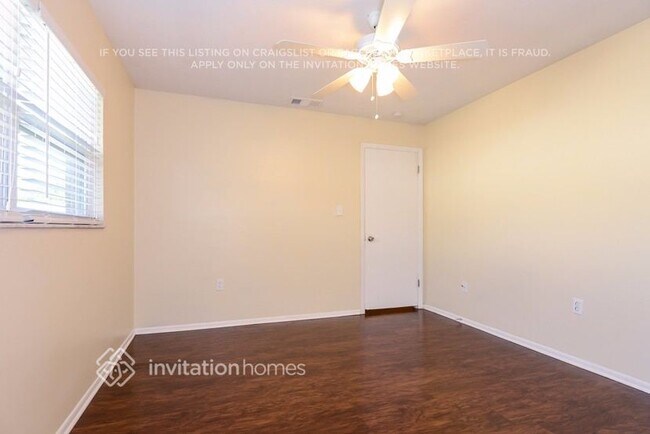 Building Photo - 5348 Colewood Pl