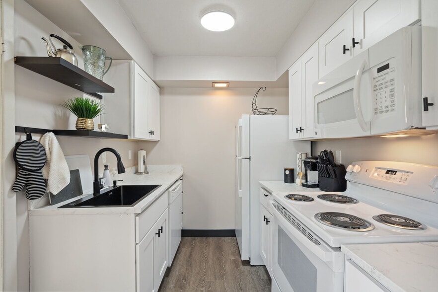 Building Photo - 140 4th St