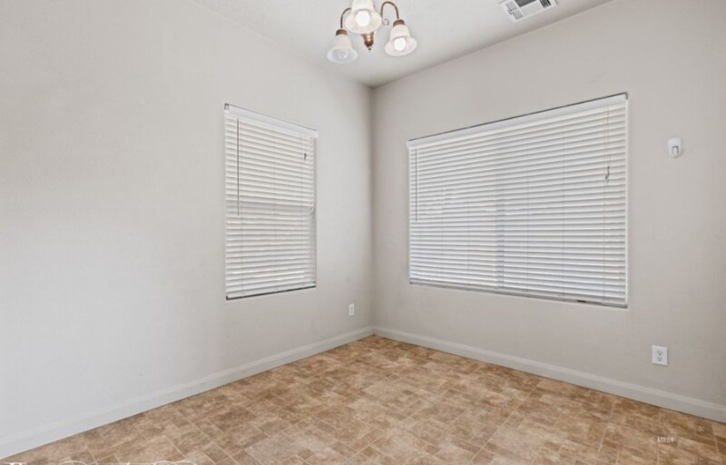 Building Photo - 767 Moss Dr