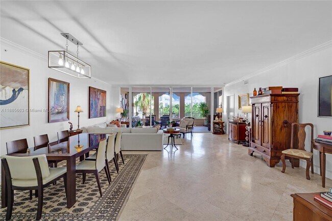 Building Photo - 737 Crandon Blvd