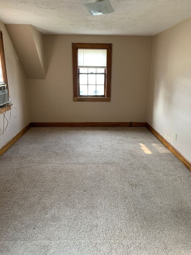 Building Photo - 1224 16th St