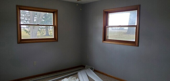 Building Photo - 728 N 2853rd Rd