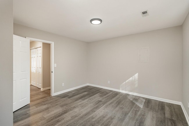 Building Photo - 11134 Pine Hill Rd