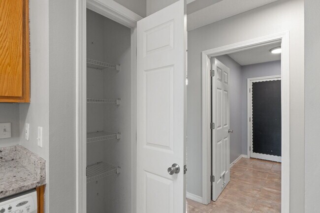 Building Photo - 8828 Arlington Ln