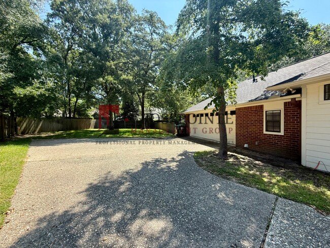 Building Photo - 3308 Moss Glen