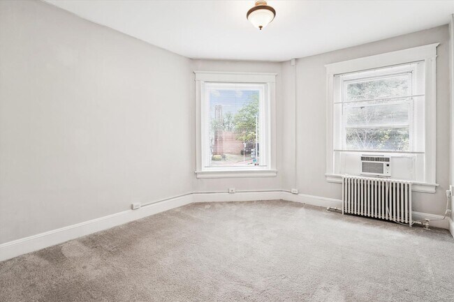 Building Photo - 150 Seaton Pl NW