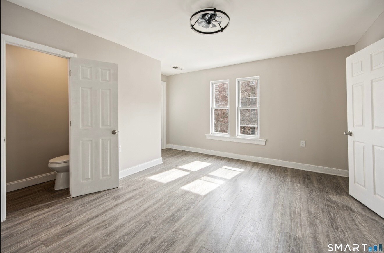 Building Photo - 465 Washington Ave