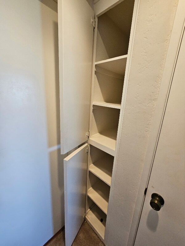 Building Photo - 2533 Navarra Dr