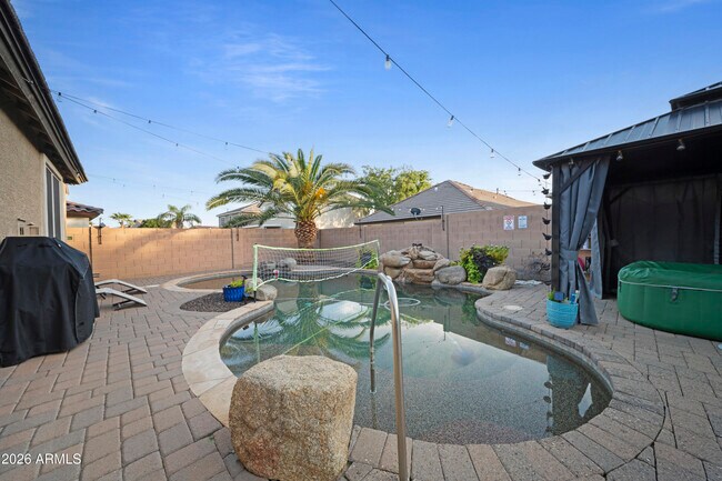 Building Photo - 17239 W Ironwood St