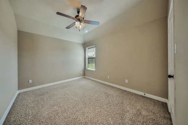 Building Photo - 703 Audra Ln