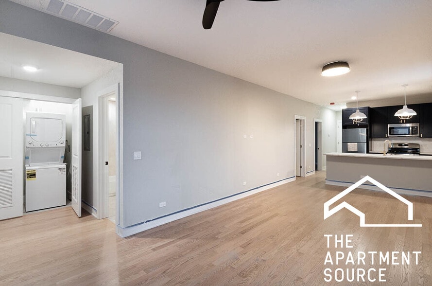 Building Photo - 4410 N Seeley Ave