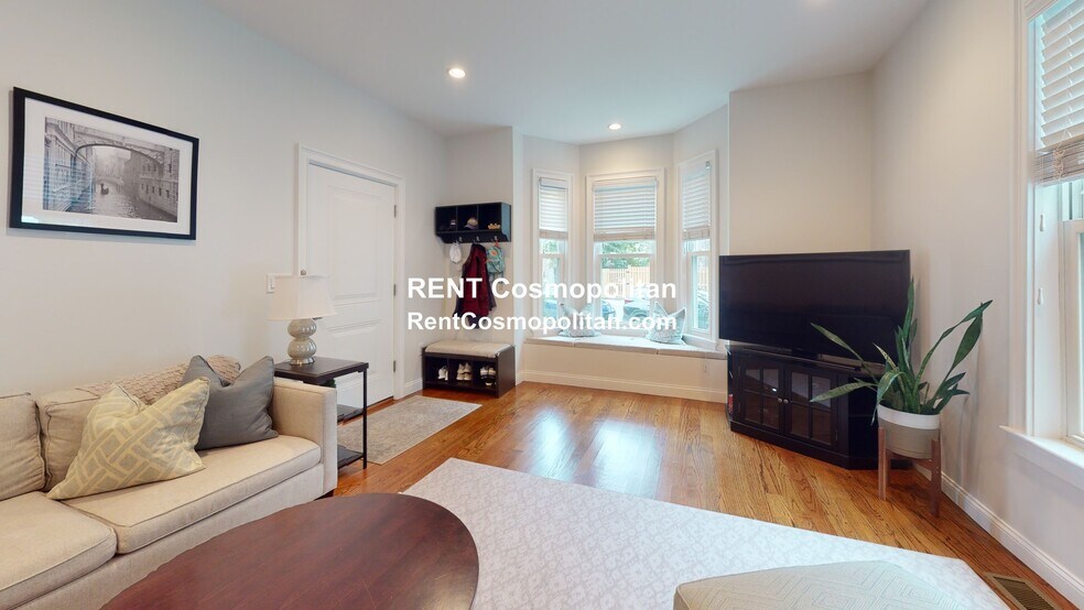 Building Photo - 15 Sherman St