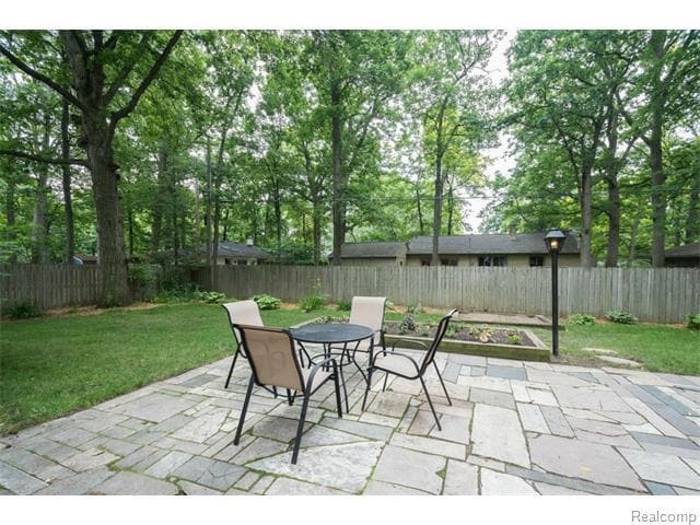 Building Photo - 1811 Alhambra Dr