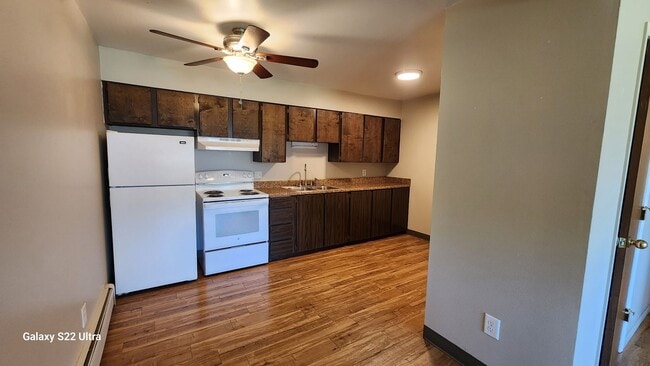 Interior Photo - Windwood Manor