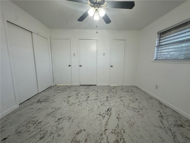 Building Photo - 136 Daniel Moore Ave