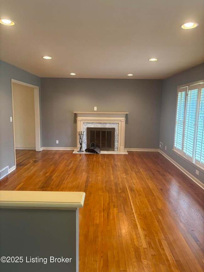 Building Photo - 3146 Sunny Ln