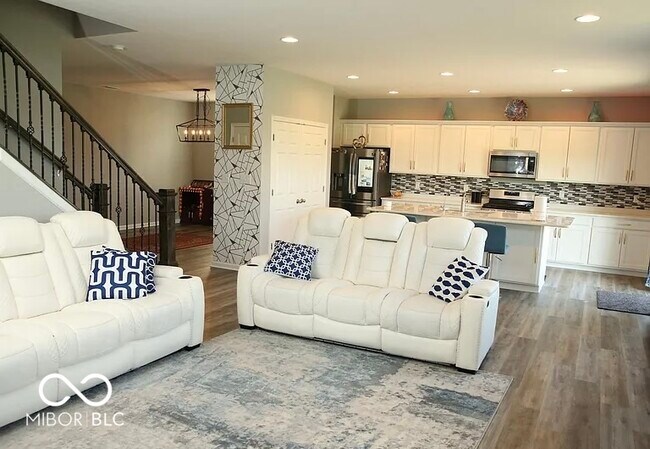 Building Photo - 1125 Barberry Dr