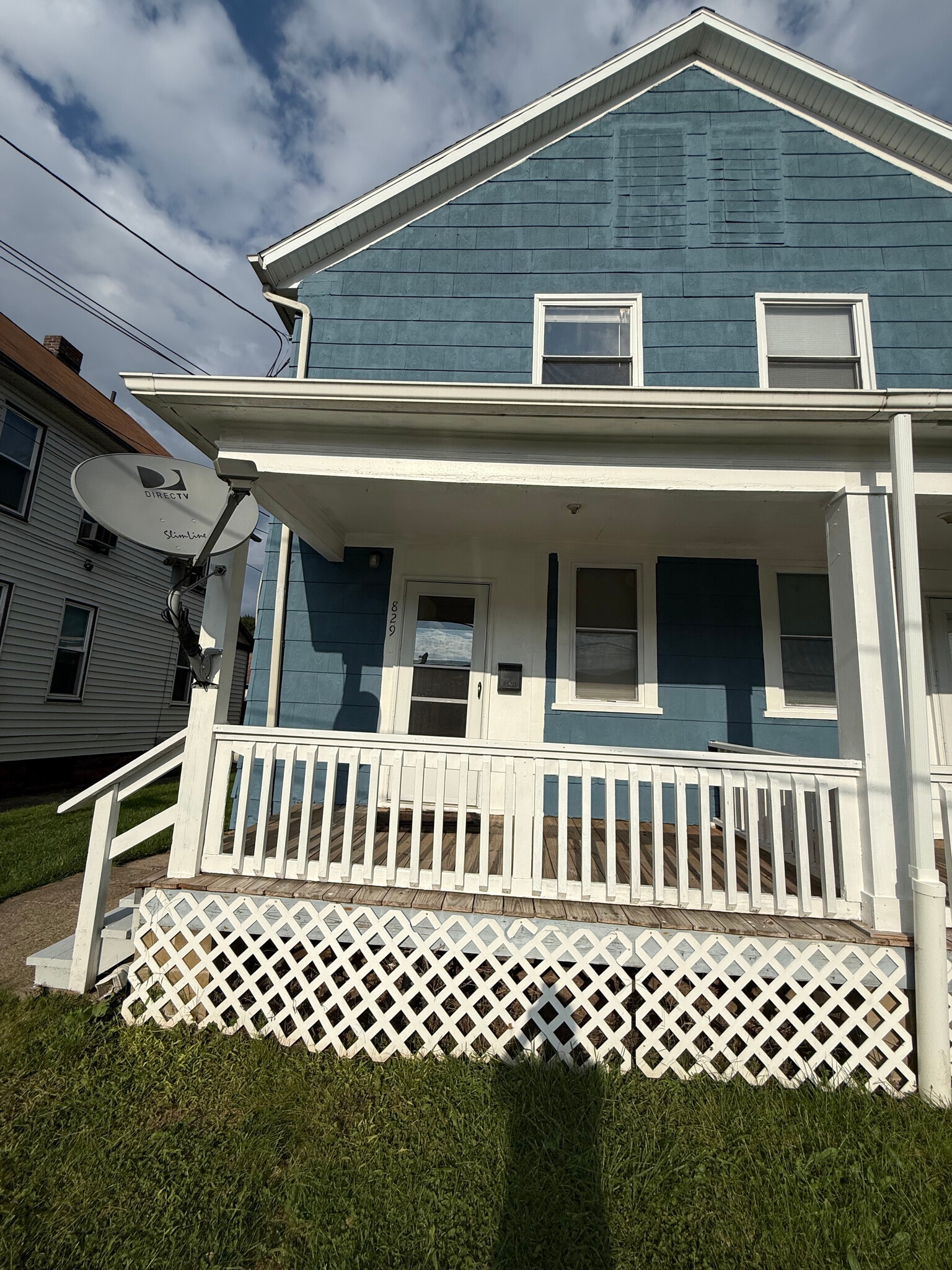 Building Photo - 829 Wood St
