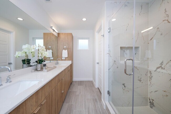 Building Photo - 406 Deer Path Lp