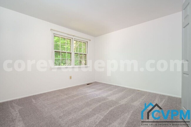 Building Photo - 1250 Stonewood Ct
