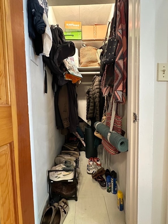 Building Photo - 33 Grove St