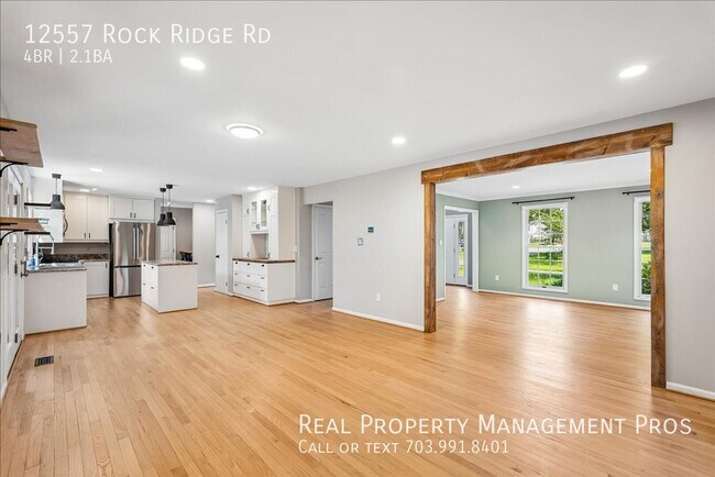 Building Photo - 12557 Rock Ridge Rd