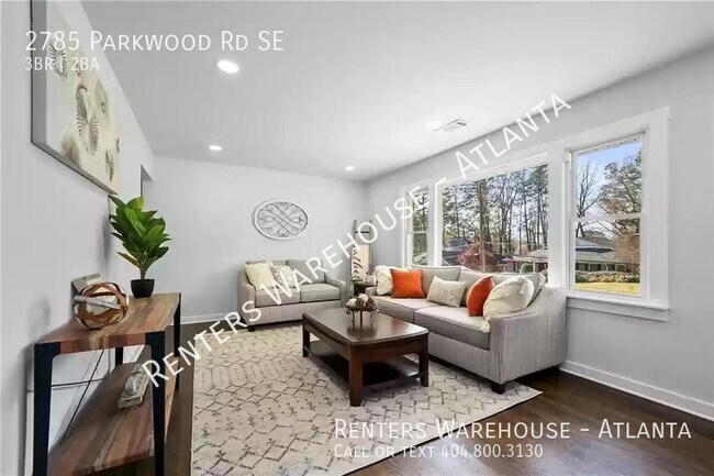 Building Photo - Gorgeous RENOVATION! 3 Bedroom in Heart of...