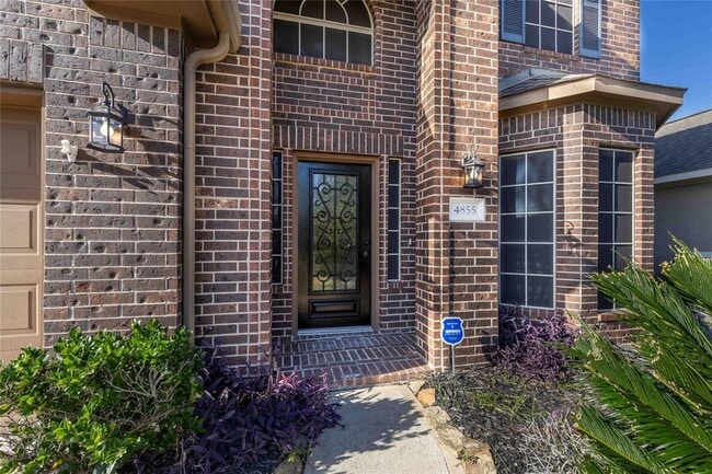 Building Photo - 4855 Palomar Ln