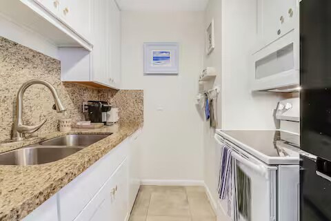 Building Photo - 713 Penn St