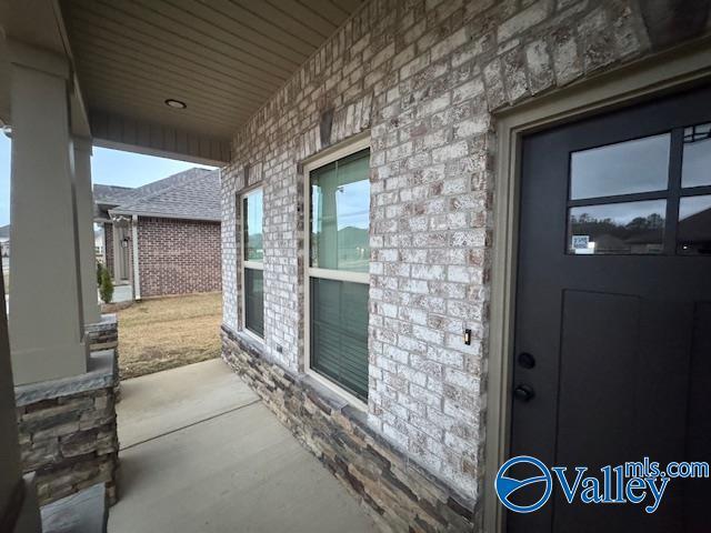 Building Photo - 206 James River Dr