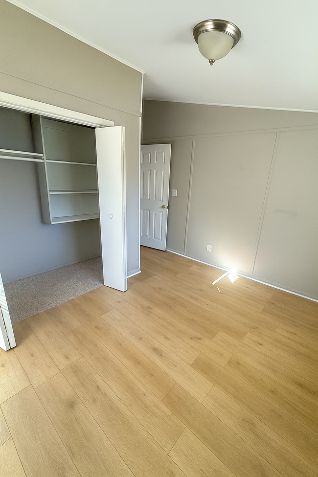 Building Photo - 4029 Pershing Ave