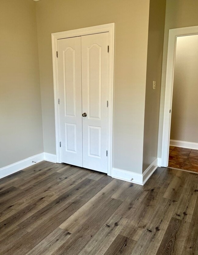 Building Photo - GEISMAR, right across 74 from Dutchtown Schools!  3br/2ba