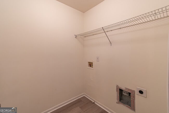 Building Photo - 3941 Snipes Ct